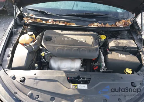 2015 Chrysler 200 S из США, поврежденный, VIN 1C3CCCBB6FN626222